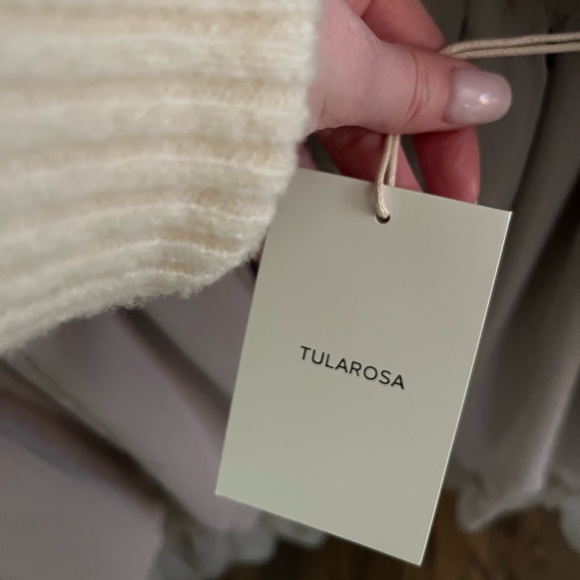 NWT Tularosa Amelia Dress Mauve Fluffy Puff - Picture 4 of 5